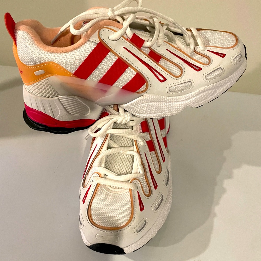 Adidas Sneakers